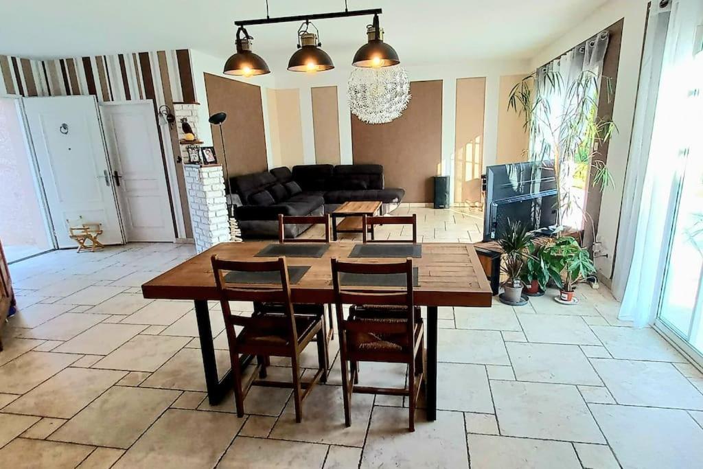 Villa 140 M² Hab. Avec Piscine Castres  Exterior photo
